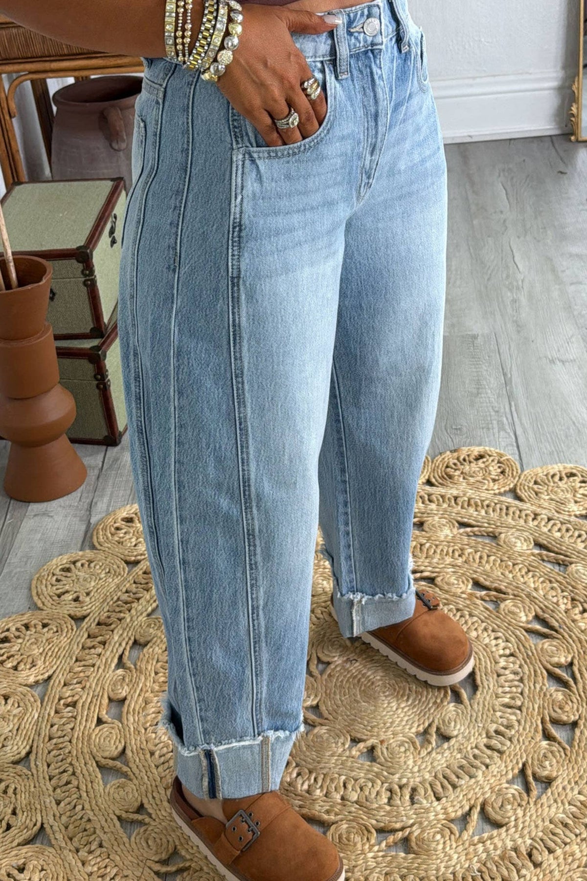 Raw Hem Ankle-length Barrel Jeans