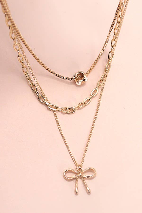 PEARL BOW CAHRM NECKLACE